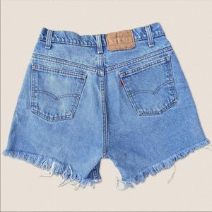 Vintage Levis Orange Tab denim cut off jean mom shorts 32” distressed